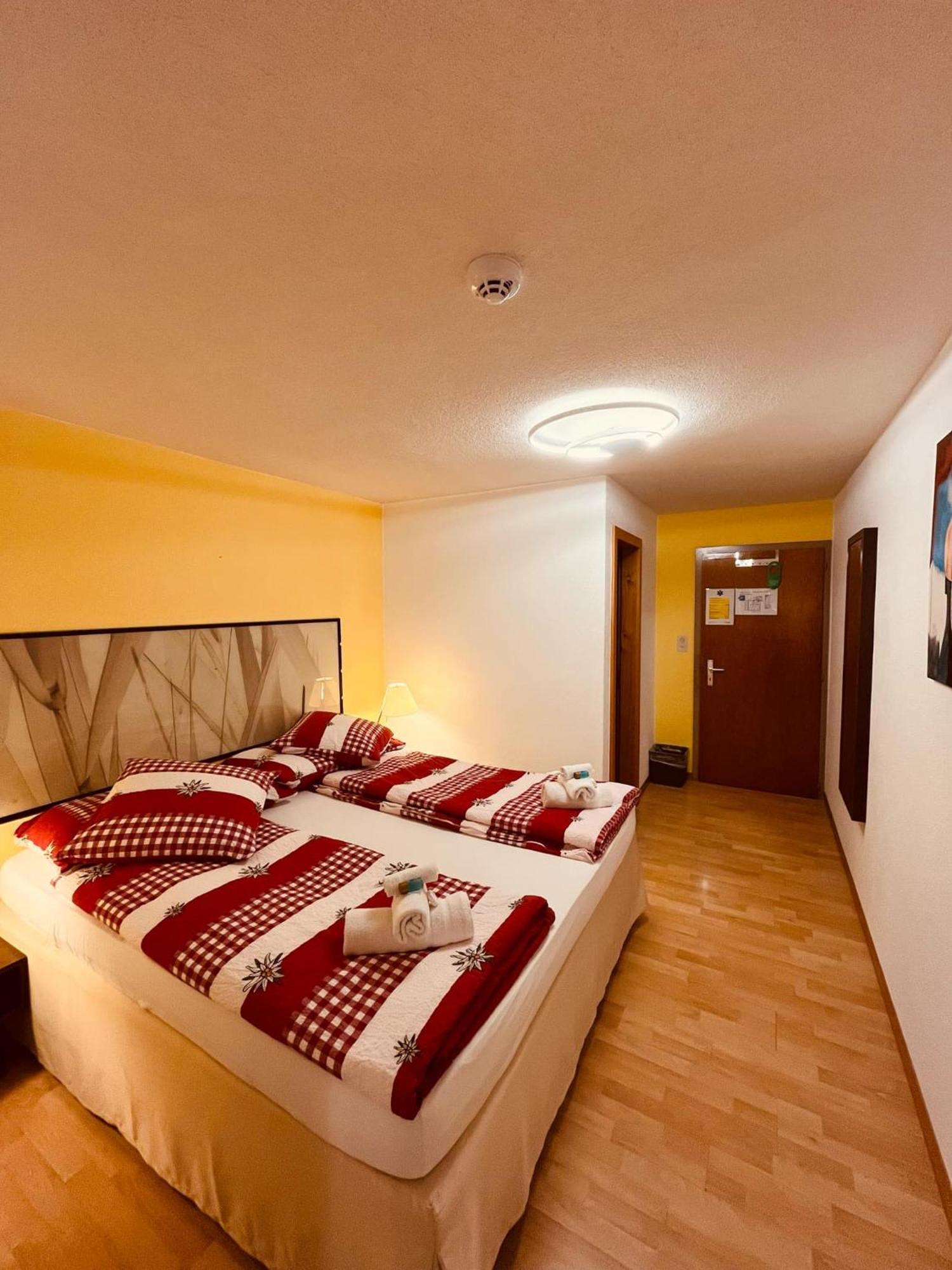 Hotel Rhoneblick Guttet-Feschel Zewnętrze zdjęcie