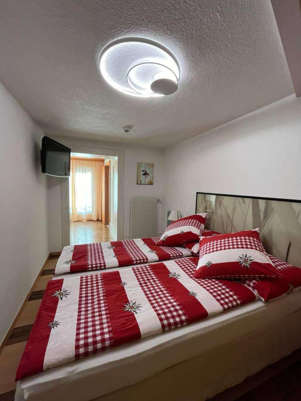 Hotel Rhoneblick Guttet-Feschel Zewnętrze zdjęcie